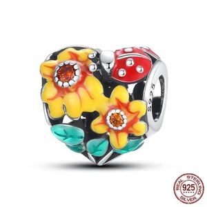 925 FLOWER CHARM